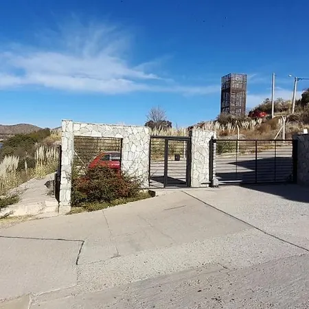 DEPARTAMENTO en POTRERO DE LOS FUNES frente al lago Exterior foto